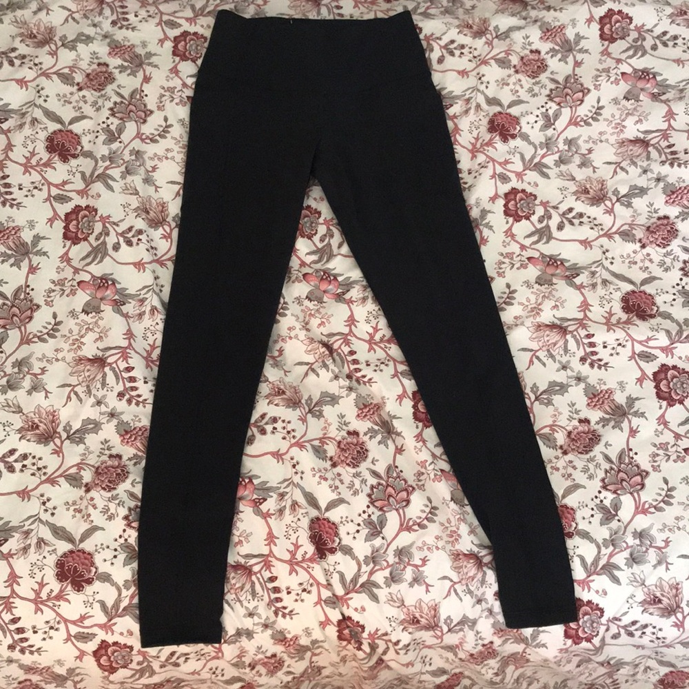 VS workout leggings - size xs